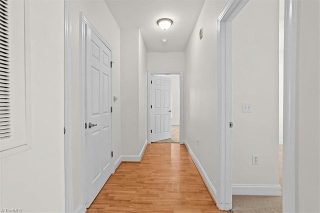 200 Lennox Drive 2D, Jamestown, NC 27282
