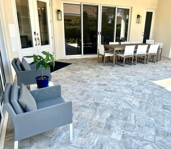 2921 Twin Oaks Way, Wellington, FL 33414