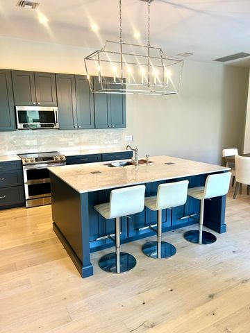 2921 Twin Oaks Way, Wellington, FL 33414
