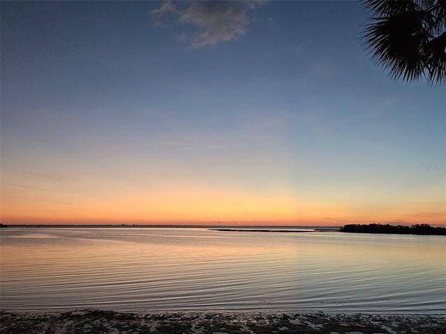 4851 W GANDY BOULEVARD B1L14, Tampa, FL 33611
