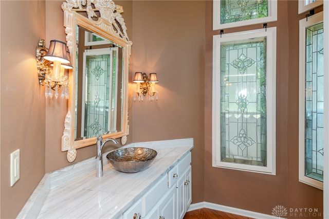 1910 Rustling Oak Court, Washington Twp, OH 45459