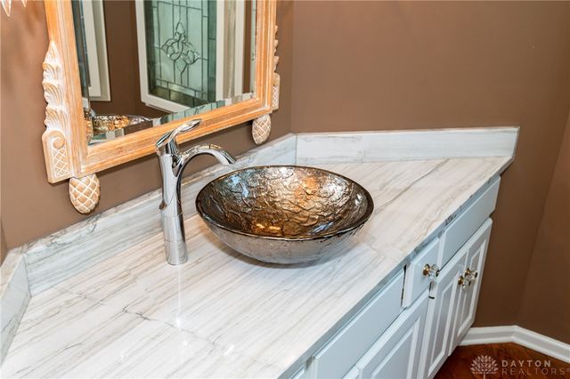 1910 Rustling Oak Court, Washington Twp, OH 45459