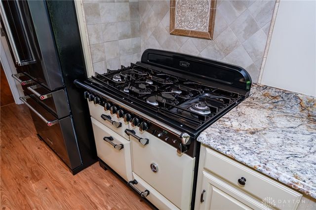 1910 Rustling Oak Court, Washington Twp, OH 45459