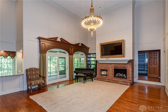 1910 Rustling Oak Court, Washington Twp, OH 45459
