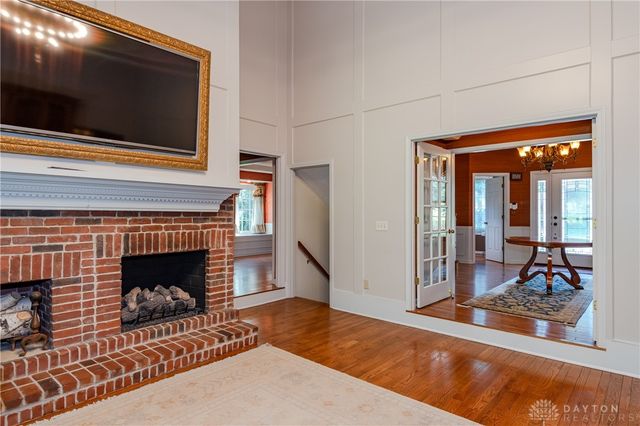 1910 Rustling Oak Court, Washington Twp, OH 45459