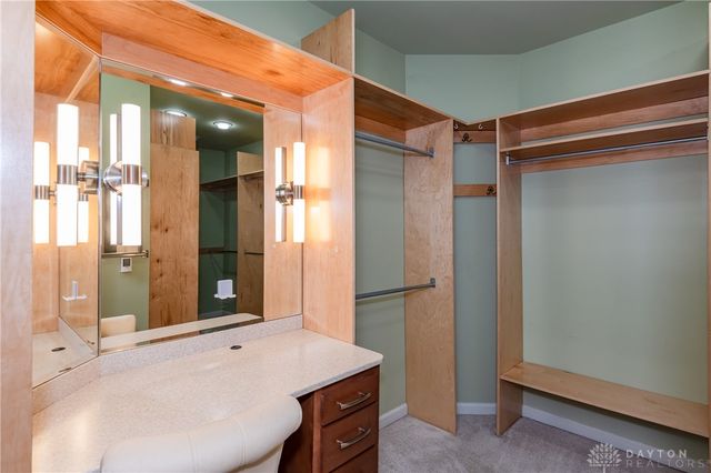 1910 Rustling Oak Court, Washington Twp, OH 45459