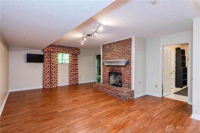 1910 Rustling Oak Court, Washington Twp, OH 45459