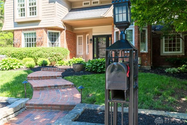 1910 Rustling Oak Court, Washington Twp, OH 45459