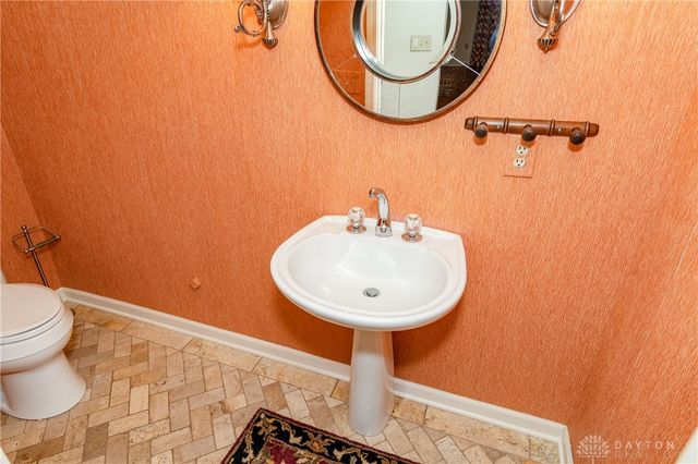 1910 Rustling Oak Court, Washington Twp, OH 45459