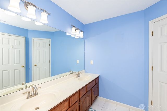 1910 Rustling Oak Court, Washington Twp, OH 45459