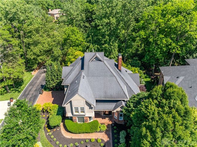 1910 Rustling Oak Court, Washington Twp, OH 45459