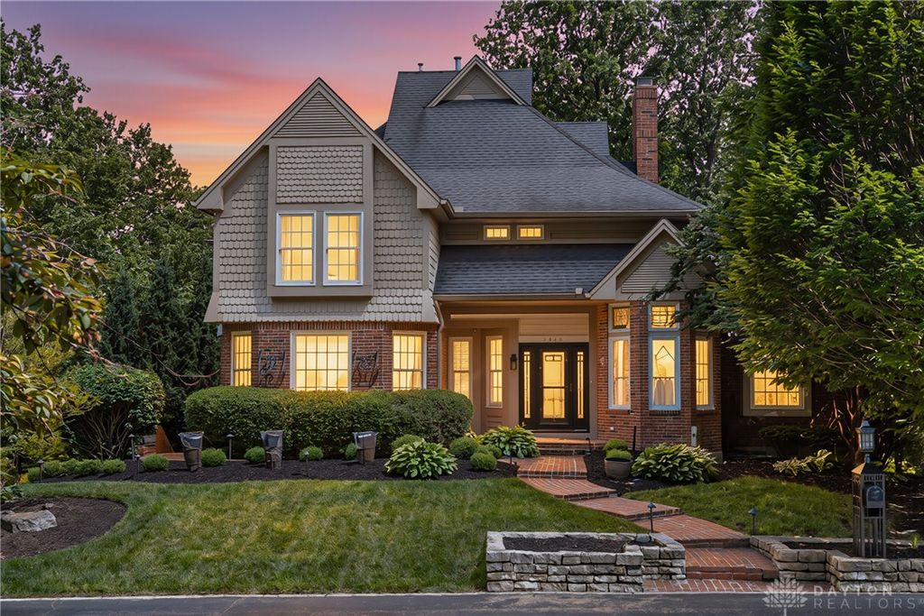 1910 Rustling Oak Court, Washington Twp, OH 45459
