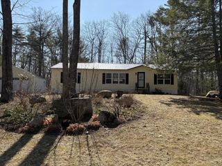 17 Harvey Brook Road, Wolfeboro, NH 03894