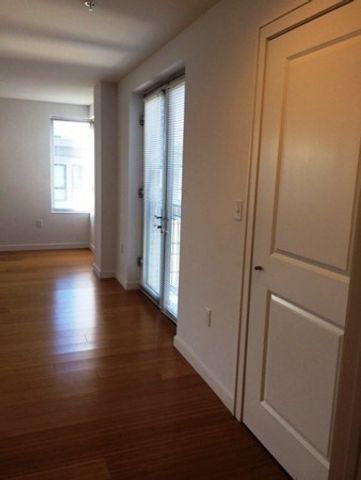 16 Miner St 510, Boston, MA 02215