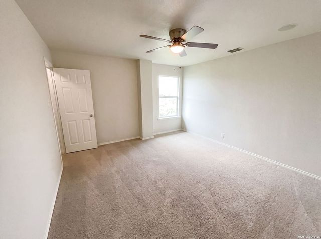 207 REDBIRD CIR, San Antonio, TX 78253