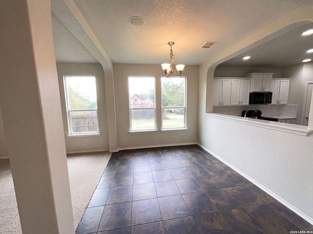 207 REDBIRD CIR, San Antonio, TX 78253