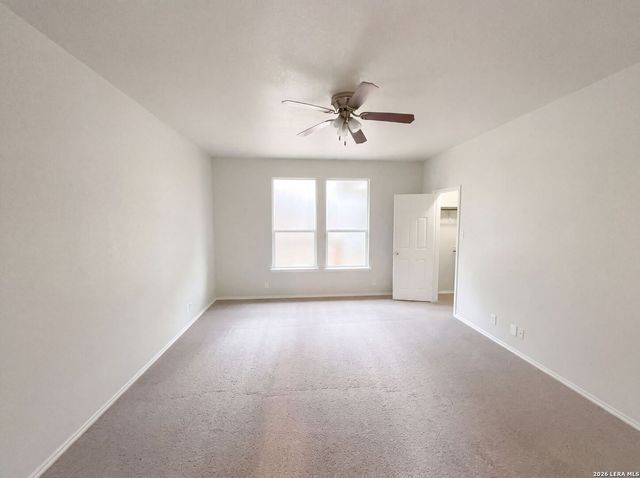 207 REDBIRD CIR, San Antonio, TX 78253