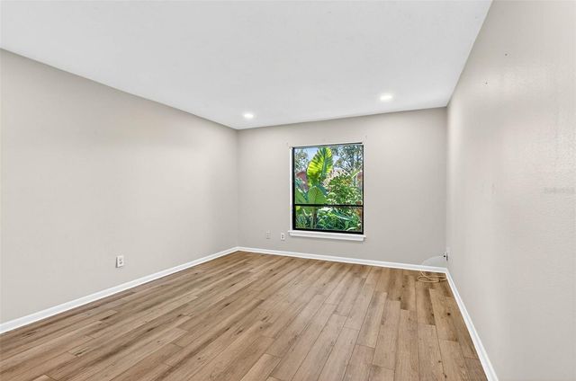 5107 LANAI WAY, Tampa, FL 33624