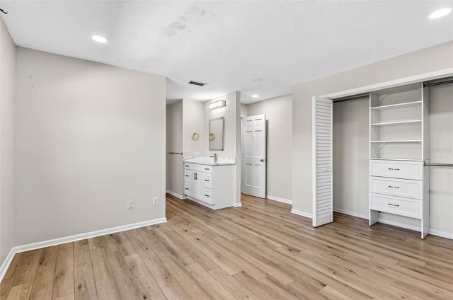 5107 LANAI WAY, Tampa, FL 33624