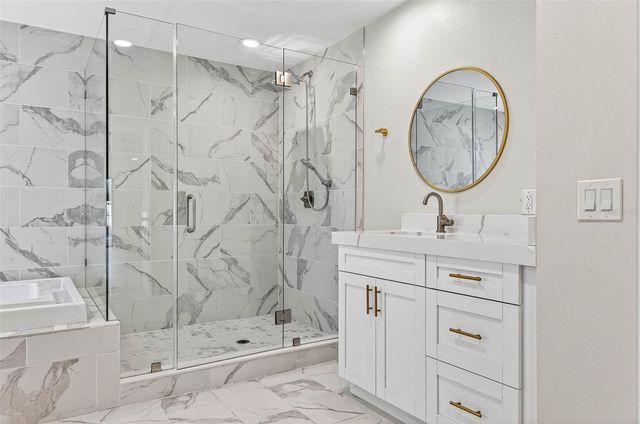 5107 LANAI WAY, Tampa, FL 33624