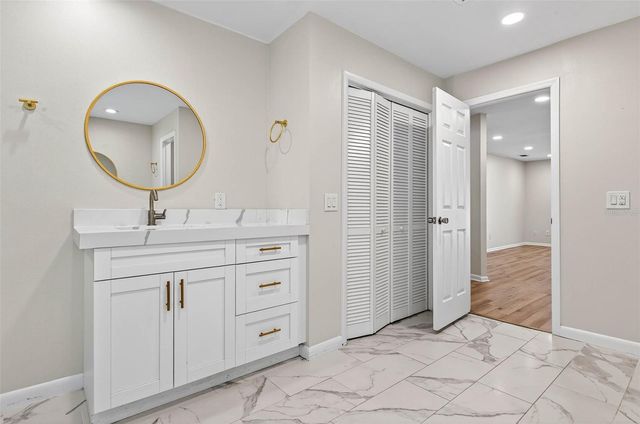 5107 LANAI WAY, Tampa, FL 33624