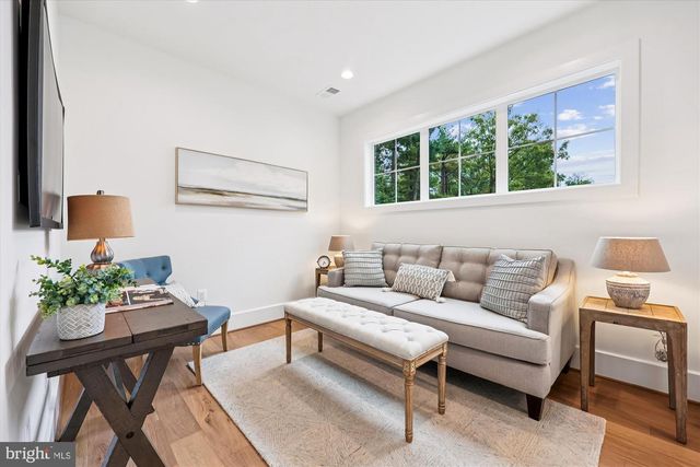 5605 GLENWOOD RD, Bethesda, MD 20817