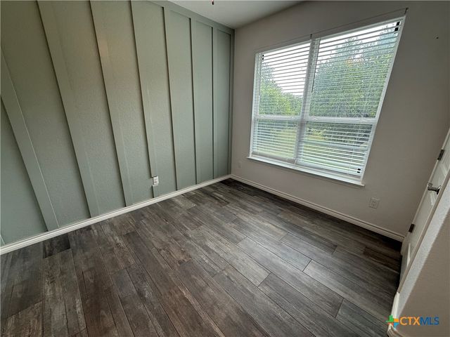 1211 W 6th Street, Lampasas, TX 76550
