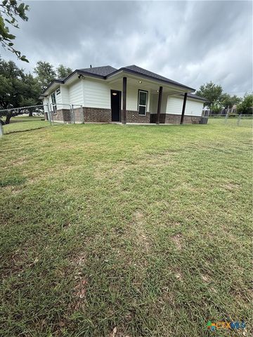 1211 W 6th Street, Lampasas, TX 76550