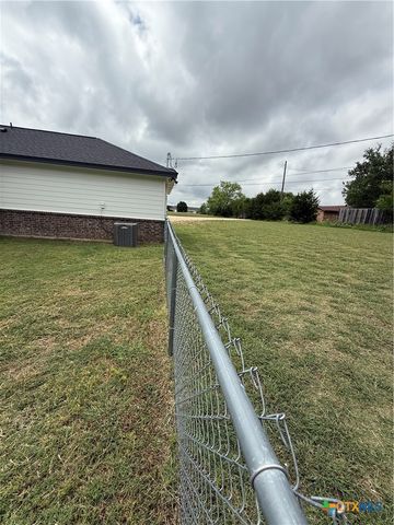 1211 W 6th Street, Lampasas, TX 76550