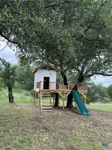 1211 W 6th Street, Lampasas, TX 76550