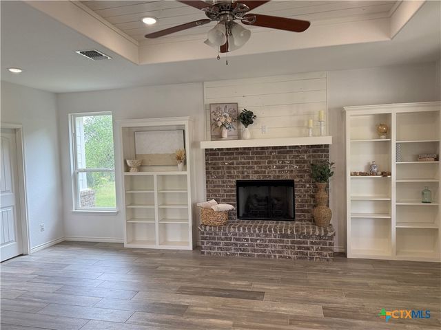 1211 W 6th Street, Lampasas, TX 76550