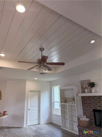 1211 W 6th Street, Lampasas, TX 76550