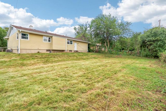 2218 Catalpa ROAD, Madison, WI 53713