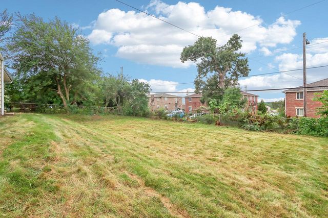 2218 Catalpa ROAD, Madison, WI 53713