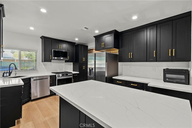 10844 Dempsey, Granada Hills, CA 91344