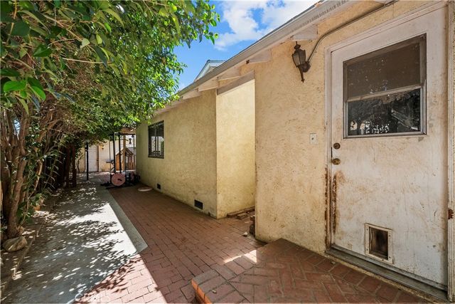 10844 Dempsey, Granada Hills, CA 91344