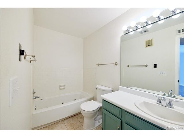 13950 E Oxford Pl A303, Aurora, CO 80014