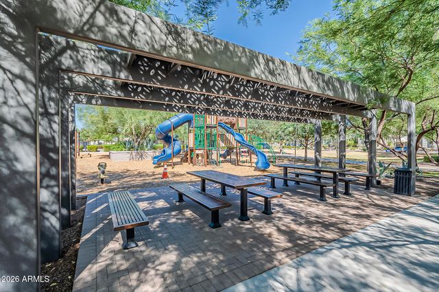 2434 W Rowel Road, Phoenix, AZ 85085