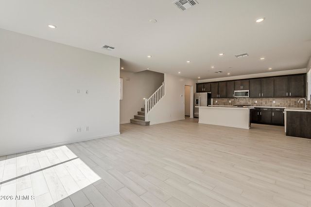 2434 W Rowel Road, Phoenix, AZ 85085