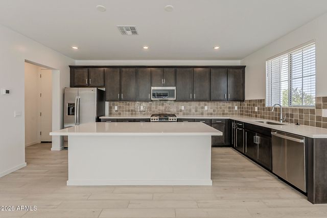 2434 W Rowel Road, Phoenix, AZ 85085