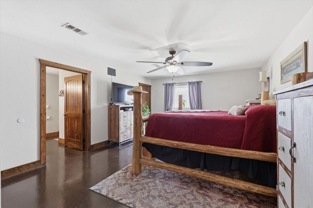 1748 Wilson Road, Waxahachie, TX 75165