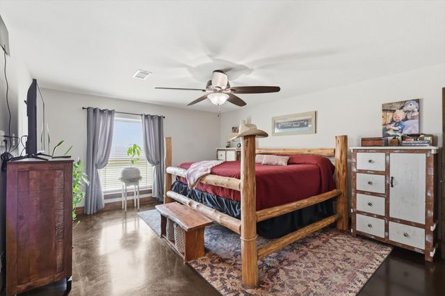 1748 Wilson Road, Waxahachie, TX 75165