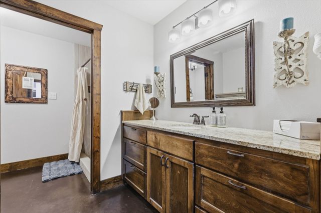 1748 Wilson Road, Waxahachie, TX 75165