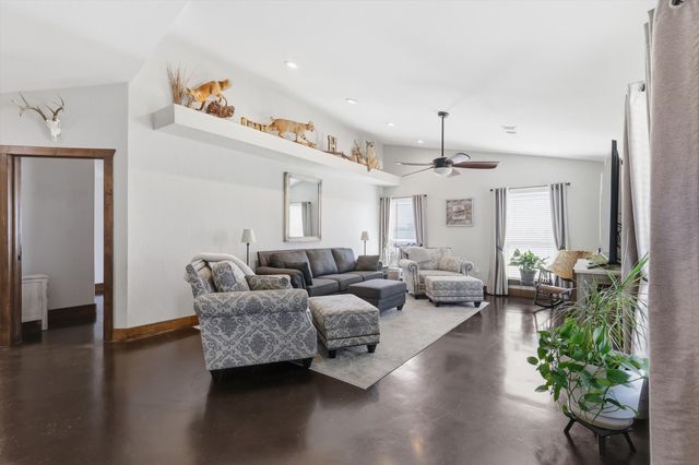 1748 Wilson Road, Waxahachie, TX 75165