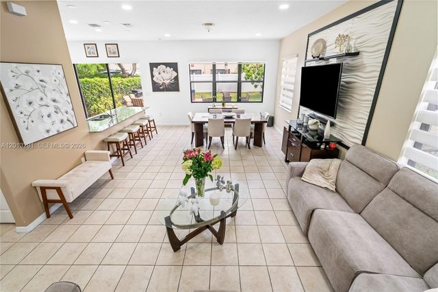 9083 SW 36th St, Miramar, FL 33025