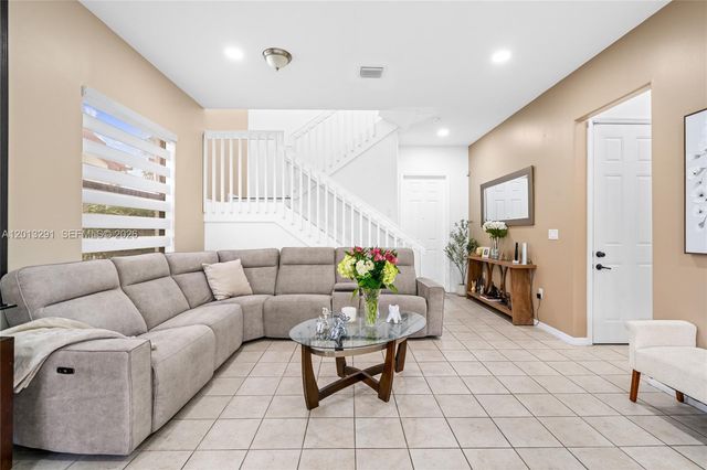 9083 SW 36th St, Miramar, FL 33025