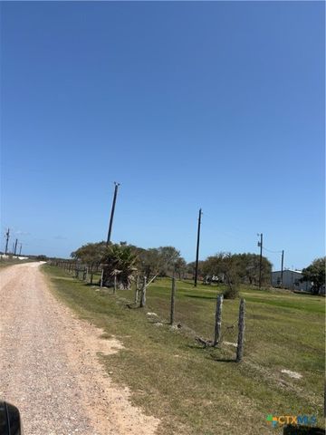 171 Deer Meadows Lane, Seadrift, TX 77983