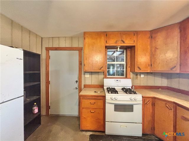 171 Deer Meadows Lane, Seadrift, TX 77983