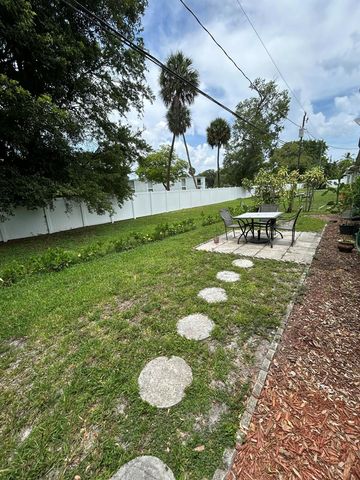 1435 SW 24th Court B, Fort Lauderdale, FL 33315