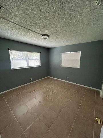1435 SW 24th Court B, Fort Lauderdale, FL 33315